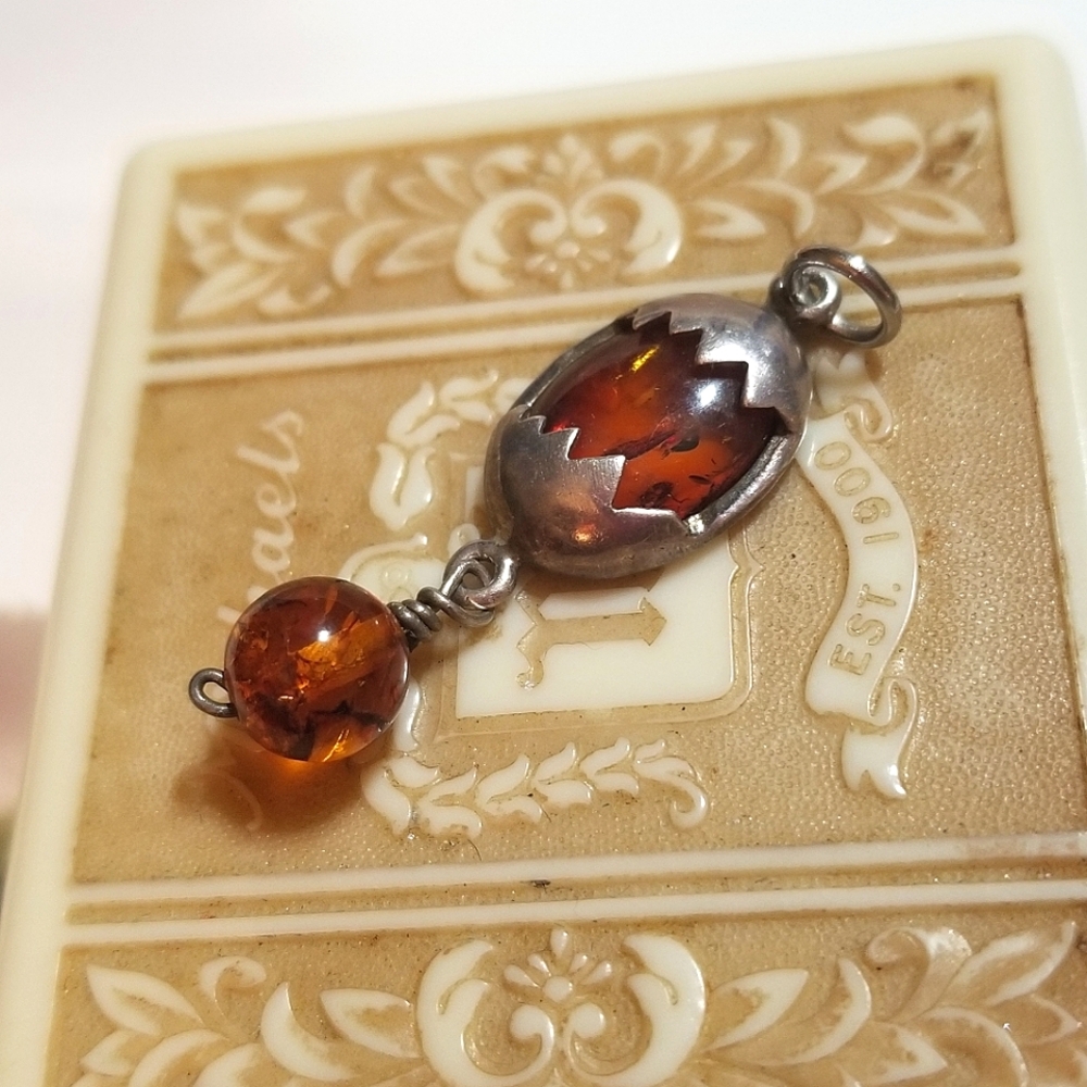 Antique Baltic Amber Sterling Silver Egg Pendant - Picture 3 of 7